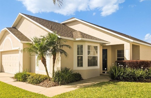Westbury House | Perfectly Located 4-Bedroom Retreat with Private Pool