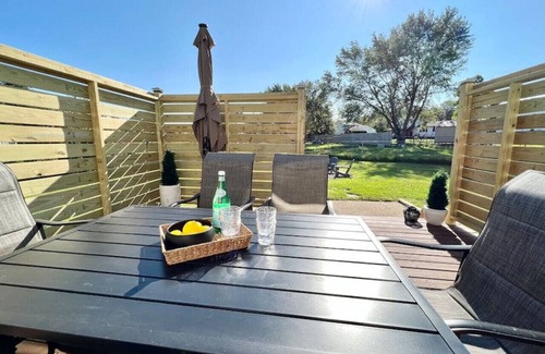 Clay House | Modern 4BR Home with Kitchen & Pet-Friendly Amenities