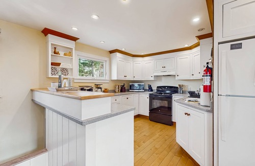Franconia House | Dog-Friendly Retreat Near Cannon Mountain Ski Area