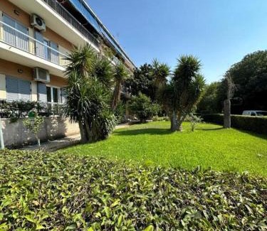 Kifisia Apartment | Beautifully Remodeled Kifisia Condo with Garden Oasis