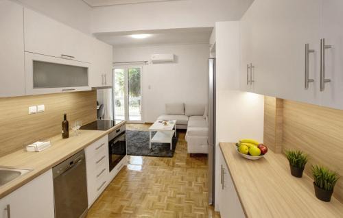 Kifisia Apartment | Beautifully Remodeled Kifisia Condo with Garden Oasis
