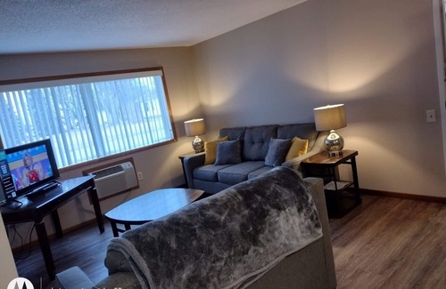 Laurel Apartment | Modern Apartment in Laurel - Family Friendly Retreat Awaits