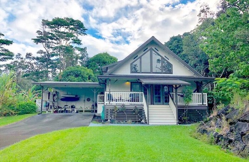 Kapoho House | Newly Remodeled Gem with Ocean View in Hawaiian Shores