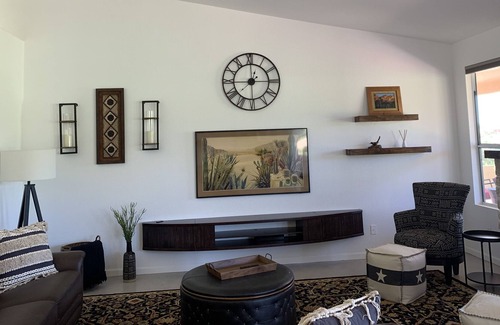 Saddlebrooke House | Stylish Home in Saddlebrook Community - Pet Friendly & Modern