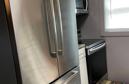 Abilene House | Pet-Friendly Getaway in Historic Abilene, KS - 10/10 Rated