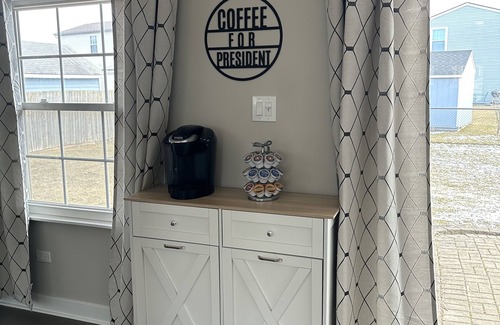 Frankfort House | Family-Friendly Retreat in a Quiet Neighborhood
