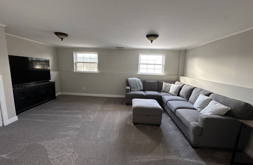 Frankfort House | Family-Friendly Retreat in a Quiet Neighborhood