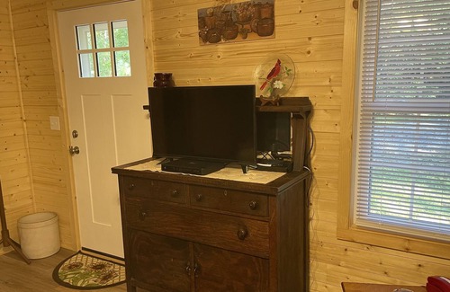 Brevard Cottage | Newly Remodeled, Private Cottage Near Hiking and Waterfalls