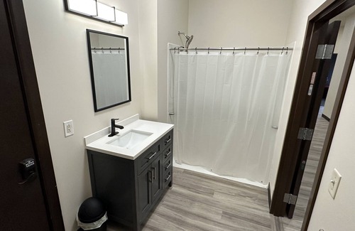 Mattoon Hotel | Newly Remodeled! - Room A1 - Queen Room Private Bath, Shared Shower (Lockable)