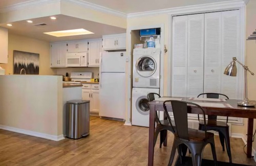 Sugar House Condo | Stylish Sugar House Retreat with Spa and Breakfast Included
