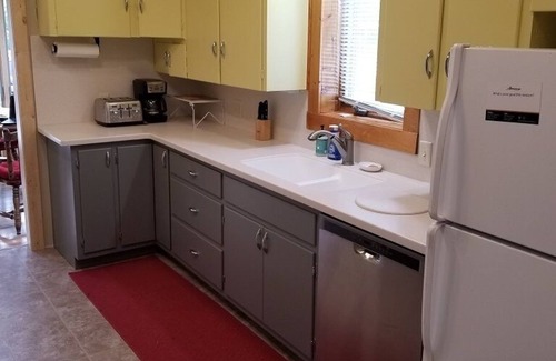 Cody House | Family-Friendly Retreat Steps from Downtown with Pool & Spa