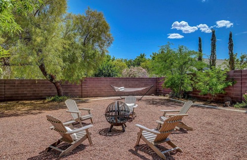 Summerlin South House | Ideal Central Retreat for Traveling Nurses & Professionals