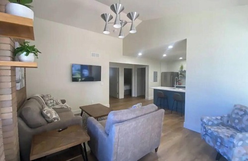 Tiffin Apartment | Newly Remodeled Hotel Near Downtown DORA - 10/10 Rating