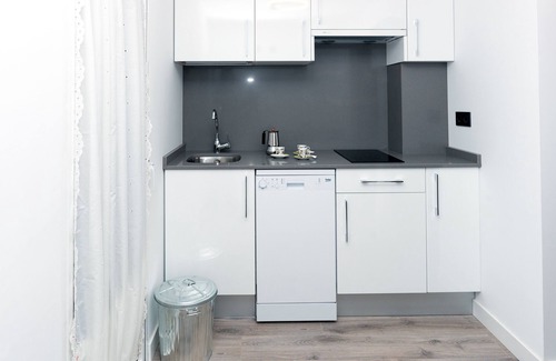 Burgos Apartment | Stylish Apartment in Central Location with Family-Friendly Amenities