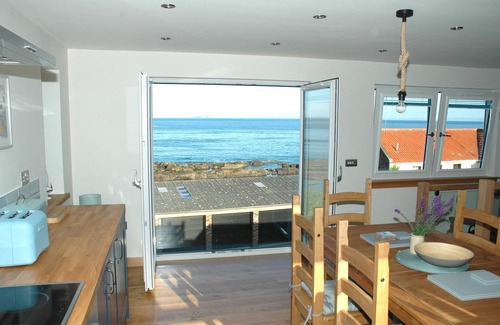 Kilrenny House | Seafront Cottage with 180-Degree Ocean Views & Pool