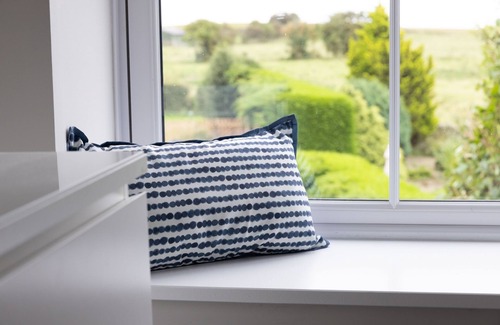 Hedley on the Hill Cottage | Cozy Cottage Getaway - The Old Post Office Awaits You