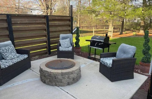 Acton House | Recently Renovated 3 Bedroom Home with Pool & Family Amenities