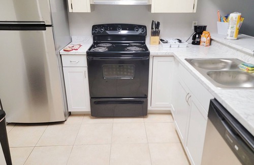 Lakeland Apartment | Newly Renovated 2 BR 2 Bath Apartment