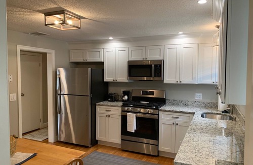 Canton House | Renovated 3 Bed/2 Bath Hotel Near Boston & Gillette Stadium