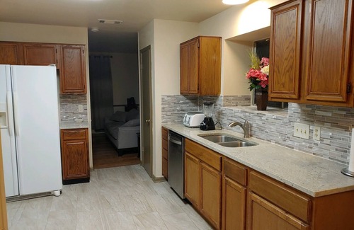 Austin House | Stylish 3-Bedroom Home with Breakfast & Perfect Ratings