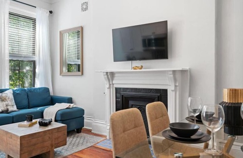 Central Park North House | Renovated 3BR Oasis Near Columbia University Awaits You