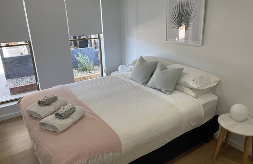 Yarrawonga House | Renovated 4-Bedroom House with Pool in Ideal Location