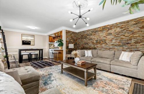 Dearborn House | Newly Renovated 4 Bedroom 2 Bath Downtown Dearborn