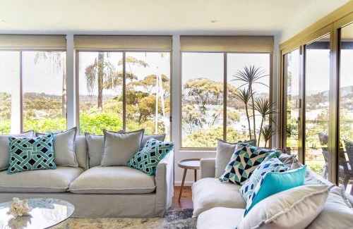 Newport House | Renovated Home with Pittwater Views & Hot Tub in Newport