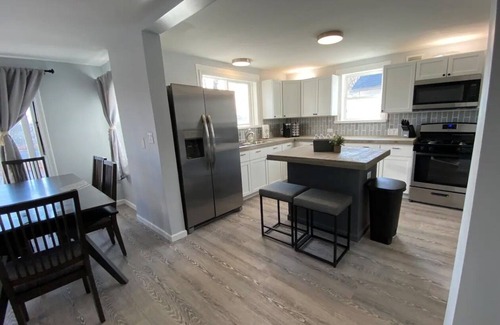 Aurora House | Chic 4BR Home with Kitchen & Child-Friendly Amenities