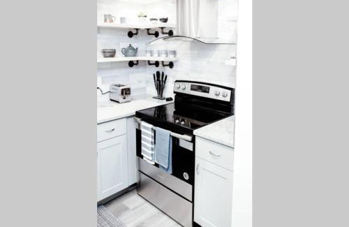University District Apartment | Renovated OSU/ExpoCenter Hotel - Perfect for Families!