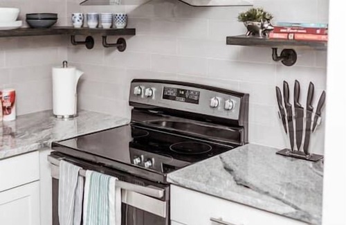 University District Apartment | Renovated OSU/Expo Center Retreat - Family Friendly & Central