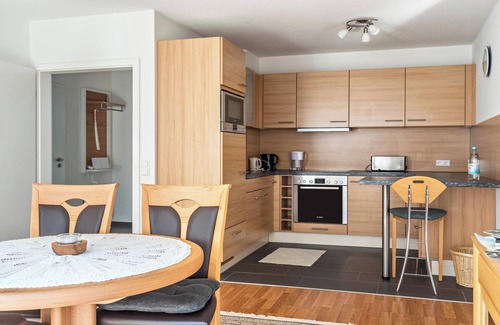 Radolfzell am Bodensee Apartment | Modern Apartment “Ferienwohnung bei Marta” with Balcony & Ocean View