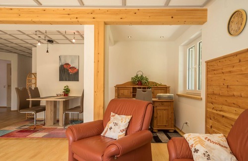 Neukirch Apartment | Experience the Newly Renovated Ferienwohnung Rief in Nature