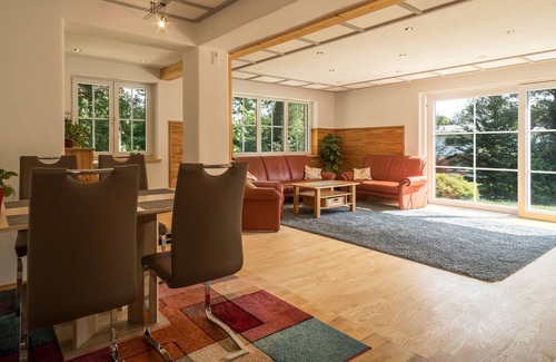 Neukirch Apartment | Experience the Newly Renovated Ferienwohnung Rief in Nature