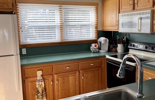 Saybrook Manor Cottage | Beachfront Cottage in Old Saybrook, CT - Book Now!