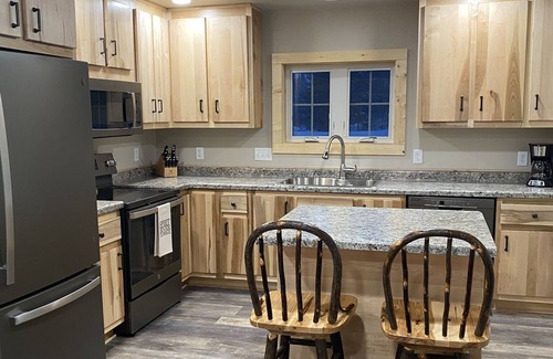 Tomahawk Cabin | Pet-Friendly Cabin: Newly Renovated & Guest Rated 10/10