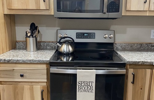 Tomahawk Cabin | Pet-Friendly Cabin: Newly Renovated & Guest Rated 10/10