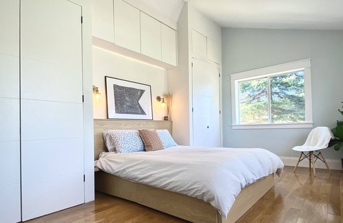 Merrickville-Wolford House | Charming Century Home in Merrickville with Ideal Amenities