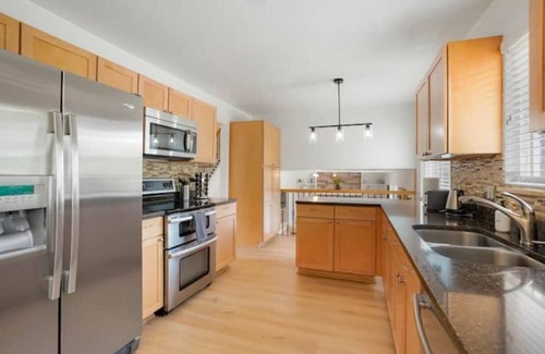 Allendale Area House | Renovated Home with Garage & Spa - Rated 10/10 by Guests