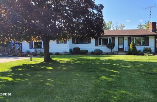 Kingsville House | Renovated Chateau with Ocean Views and Top Amenities