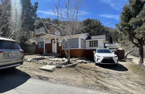 Frazier Park House | Renovated Mountain Retreat with Spa and Hot Tub Access