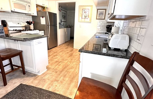 North End Condo | Elegant Ocean City Condo with Pool and Spa Amenities