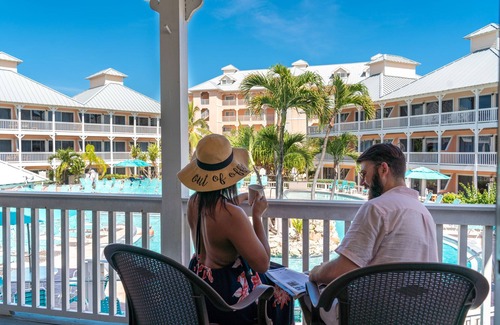 Colliers Bay Condo | Renovated Condo with Ocean View and Balcony Retreat