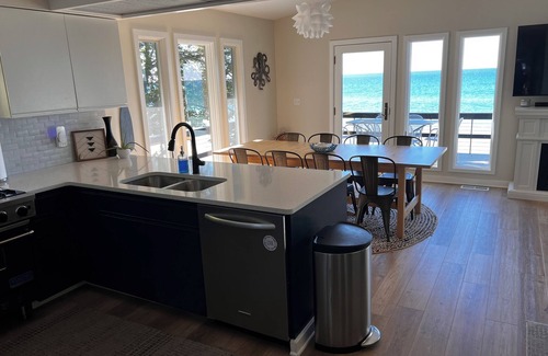 Montague Cottage | Renovated Cottage with Private Lake Michigan Beach & Spa