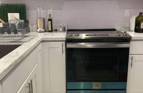 Centerville Apartment | Cozy Retreat: Your Ideal Home Away from Home!
