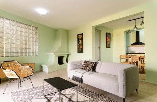 Antananarivo Avaradrano Apartment | Cozy 4-Star Apartment: Guest Rated 10/10, Family-Friendly Stay