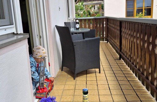 Gunzenhausen Apartment | Newly renovated family-friendly apartment, cycling/hiking on the Brombachsee.