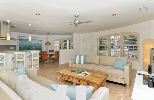 Siesta Key Villa | Elegant Villa Happy Dolphin with Private Pool & Ocean Views