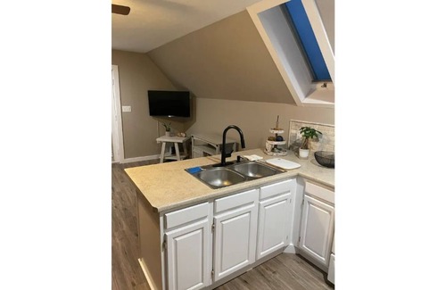 Newfield House | Pet-Friendly Guesthouse with Breathtaking Views - 10/10 Rated