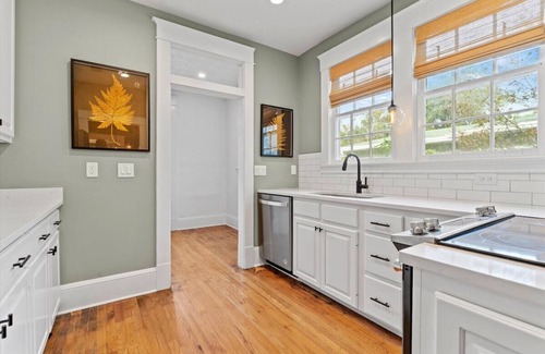 Avondale Apartment | Renovated Home in Avondale Historic District - Top Rated Stay